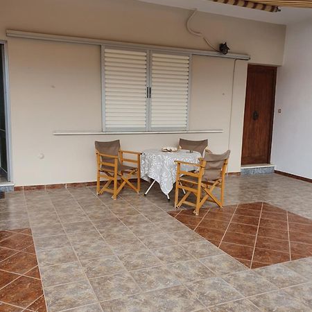 Вилла Sunny House Vathi  Экстерьер фото